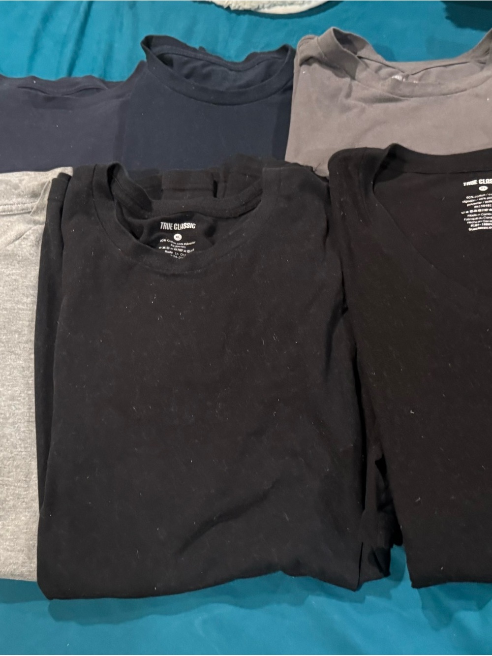 True Classic Men's Short Sleeve Tee lot